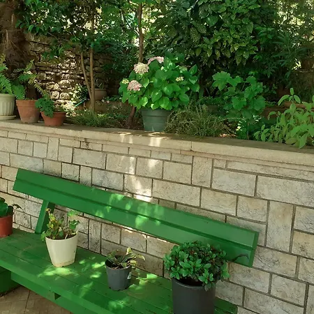 Mariza Apartment *